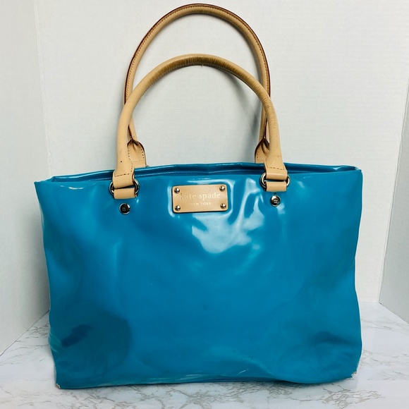 kate spade Handbags - 🌸Kate Spade Tote (Please read description)